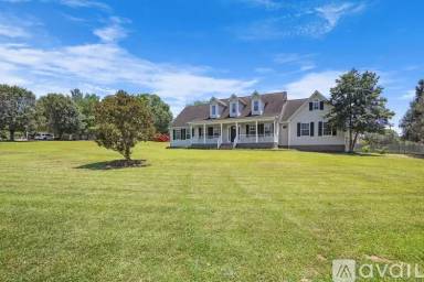 Main picture of 3600 Artesian Way