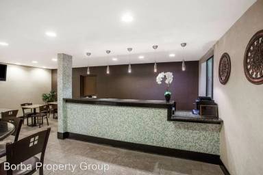 Main picture of 7911 University Ave