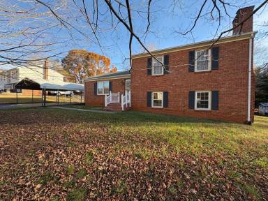 Main picture of 188 White Cypress Dr