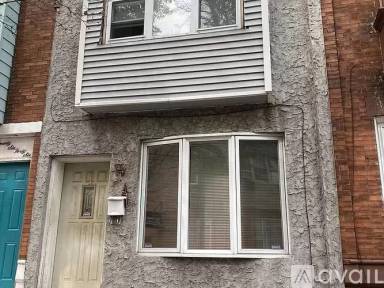 Main picture of 2644 S Beulah St