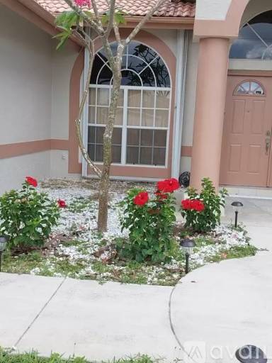 Main picture of 601 SW Saragossa Ave