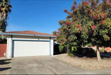 Main picture of 1031 Fallbrook Dr