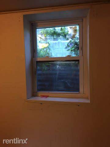 Main picture of 40 Drayton Ave