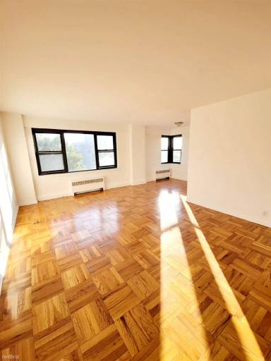 Main picture of 266 Pelham Rd