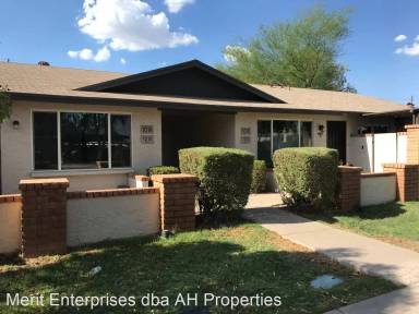 Main picture of 1016 W Malibu Dr