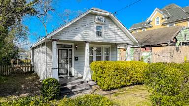 Main picture of 842 49th St