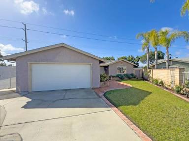 Main picture of 696 Wanda Ct