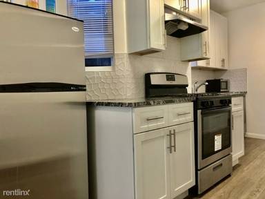 Main picture of 11 Zabriskie St