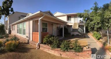 Main picture of 823 Austin Ave
