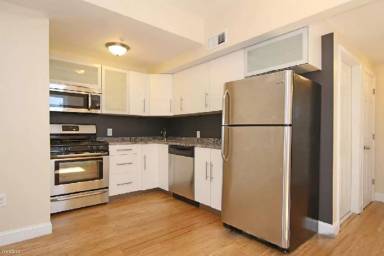 Main picture of 44 Princeton St