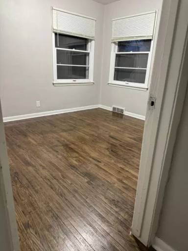 Main picture of 4815 Ames Ave