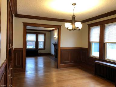 Main picture of 1766 Commonwealth Ave