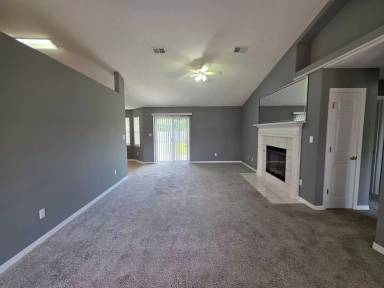 Main picture of 6024 Yellow Rose Dr