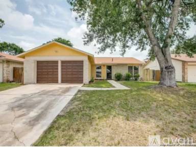 Main picture of 2914 Lakeland Dr