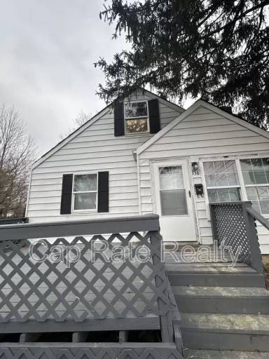 Main picture of 738 S Weyant Ave
