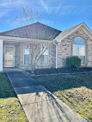 Main picture of 2050 Village Ln