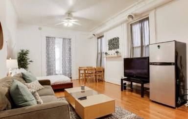 Main picture of 1837 Chestnut St