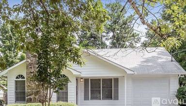 Main picture of 465 Rosehill Dr