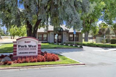 Main picture of Park West Apartments of Fresno