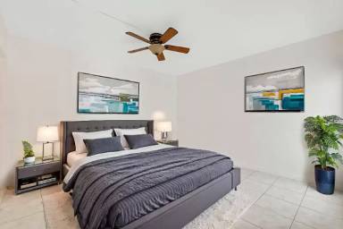 Main picture of River Shores