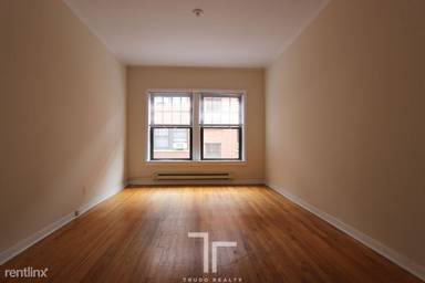 Main picture of 654-64 W Cornelia Ave