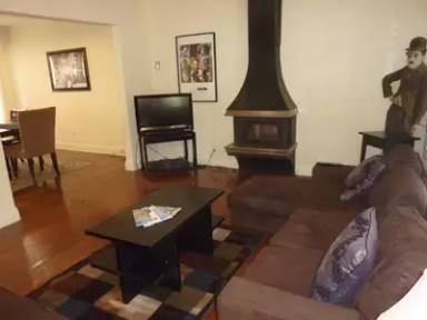 Main picture of 1533 1/2 N Bronson Ave