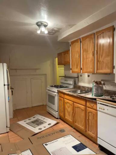 Main picture of 1322 Cambridge Dr
