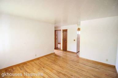 Main picture of 2702 Woodlawn Dr