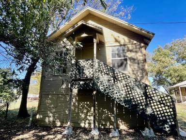 Main picture of 531 1/2 N Francis St