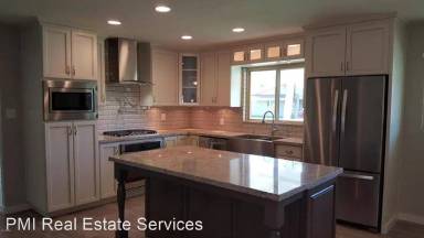 Main picture of 6714 E 6th St