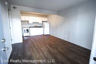 Main picture of 820 E 14th St