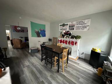 Main picture of 53 Parker St