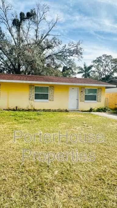 Main picture of 2439 S Mills Ave