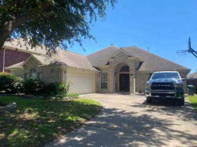 Main picture of 8811 Beawood Dr