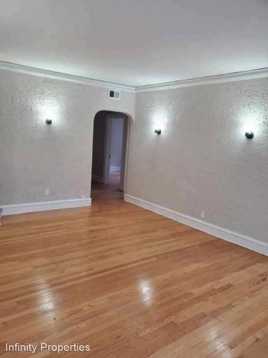 Main picture of 2706 N Frederick Ave