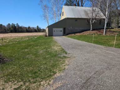 Main picture of 147 Post Rd