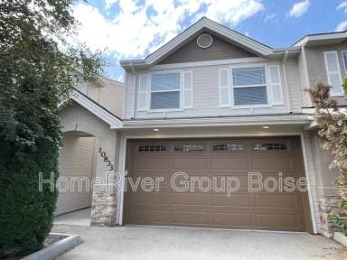 Main picture of 10833 W Franklin Rd