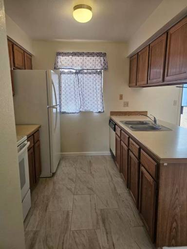 Main picture of 1064 Acacia Dr
