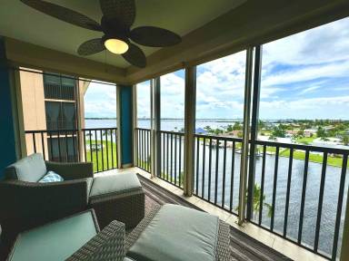 Main picture of River Towers West