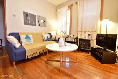 Main picture of 20 Moon St