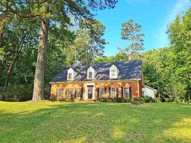 Main picture of 6474 Halcyon Dr