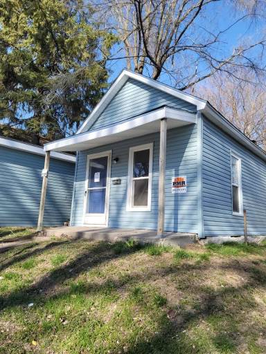 Main picture of 2709 S 22nd St