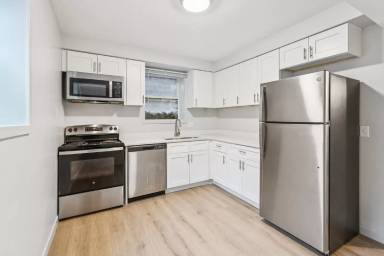 Main picture of 4605 California St