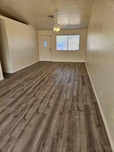 Main picture of 25 W 16th Ave