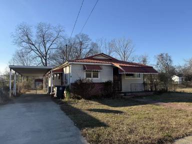 Main picture of 3348 34th St N
