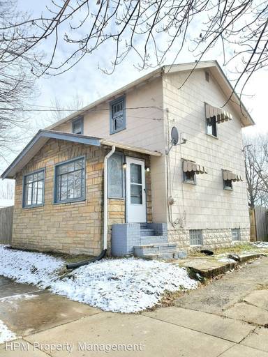 Main picture of 460 Baird St