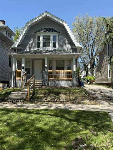 Main picture of 218 Western Ave
