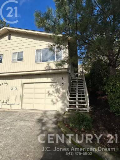 Main picture of 1868 NE Foothill Blvd