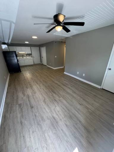 Main picture of 500 Sutton Rd