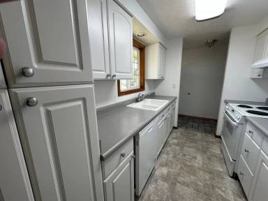 Main picture of 613 36th Ave SE